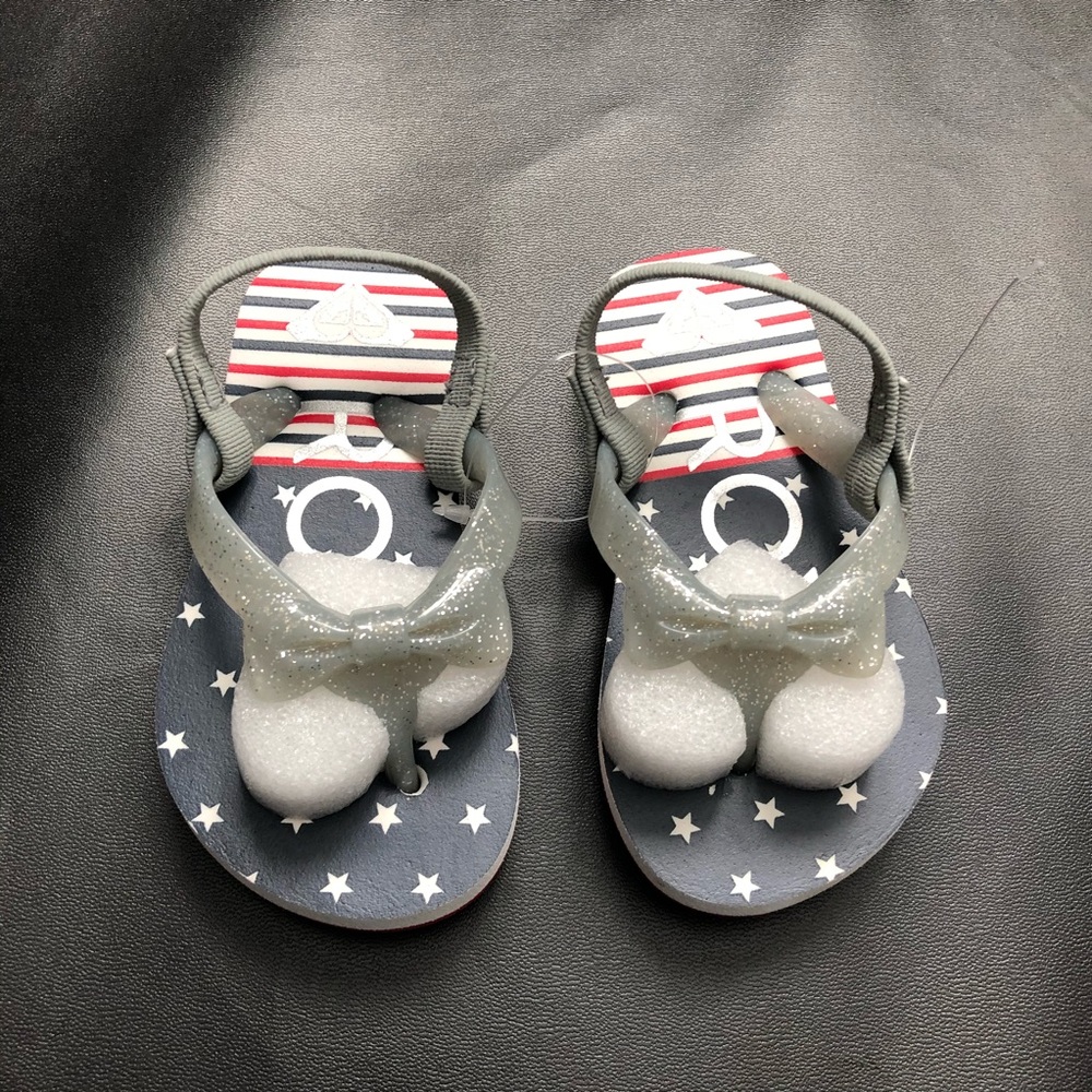 New Roxy flip flops